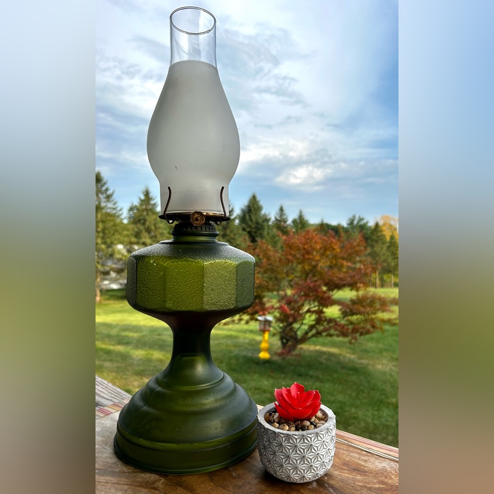 Vintage P & A Risdon Green Glass Oil Lamp Base With Burner And Chimney - Picture 1 of 13
